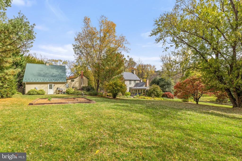 8436 Maidstone Rd