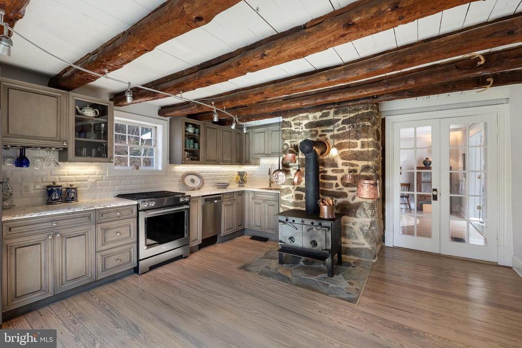 3396 Cobbler Mountain Rd