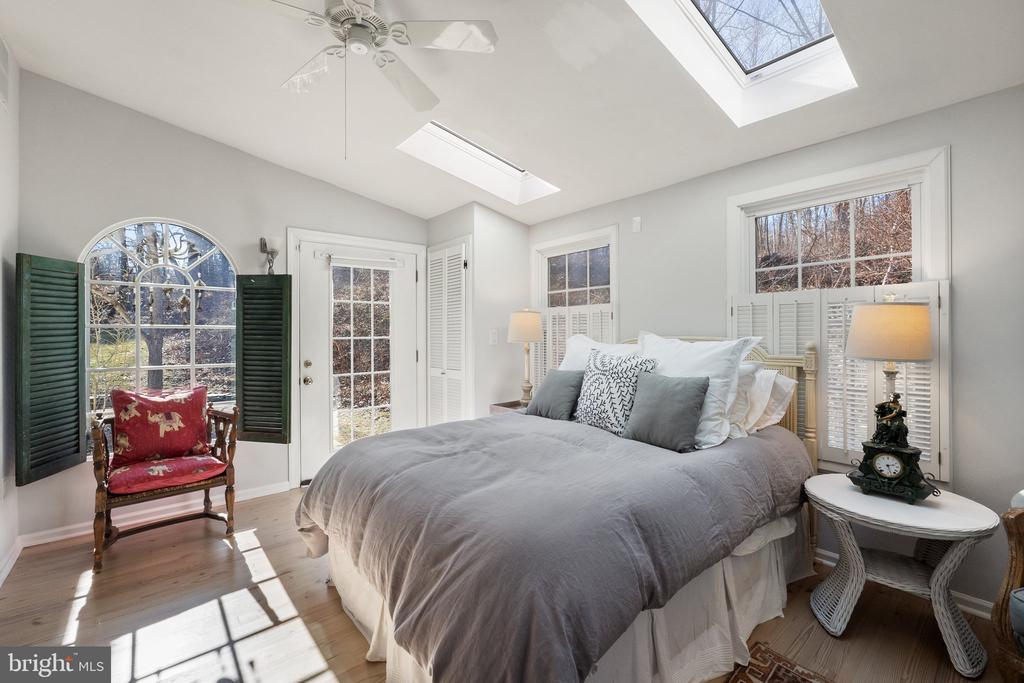 3396 Cobbler Mountain Rd