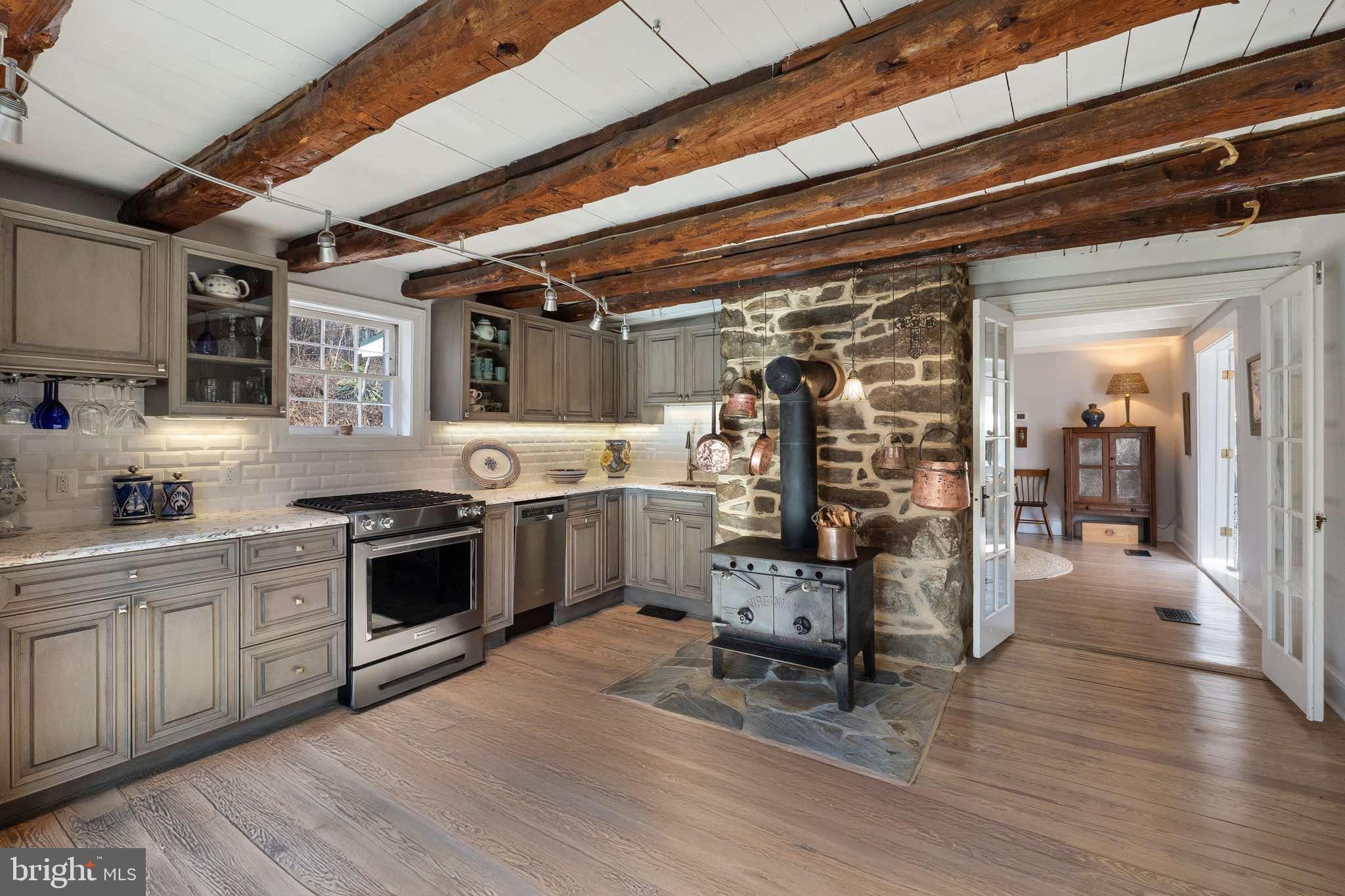 3396 Cobbler Mountain Rd