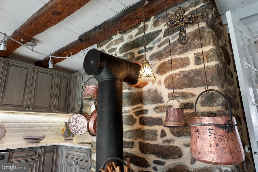 3396 Cobbler Mountain Rd