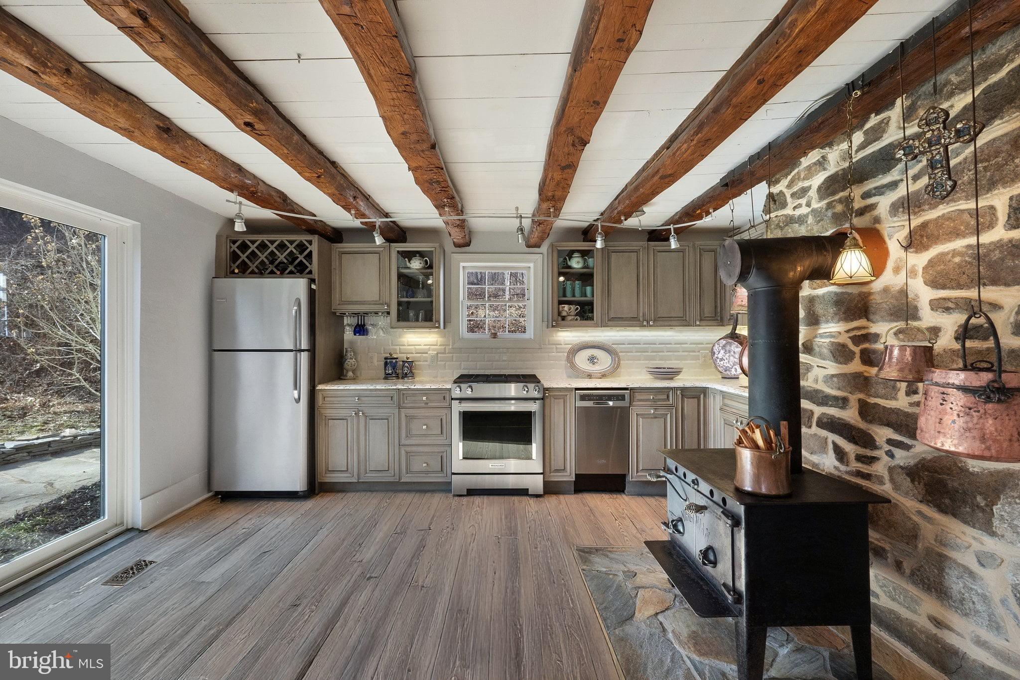 3396 Cobbler Mountain Rd