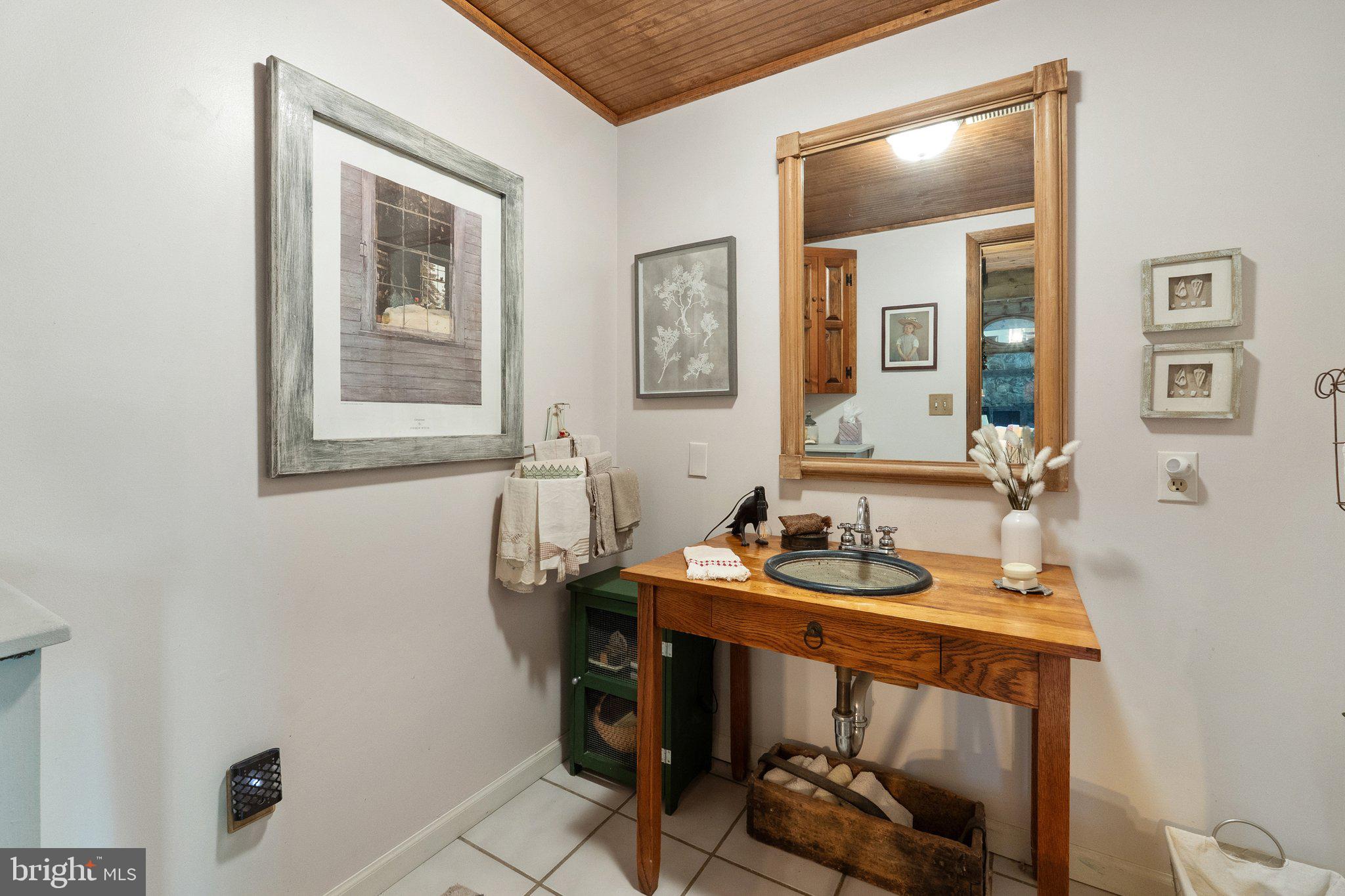 3513 Cobbler Mountain Rd