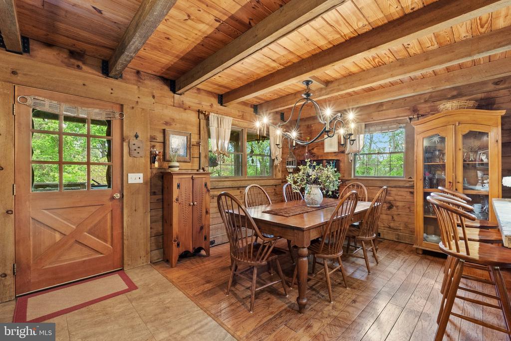 3513 Cobbler Mountain Rd