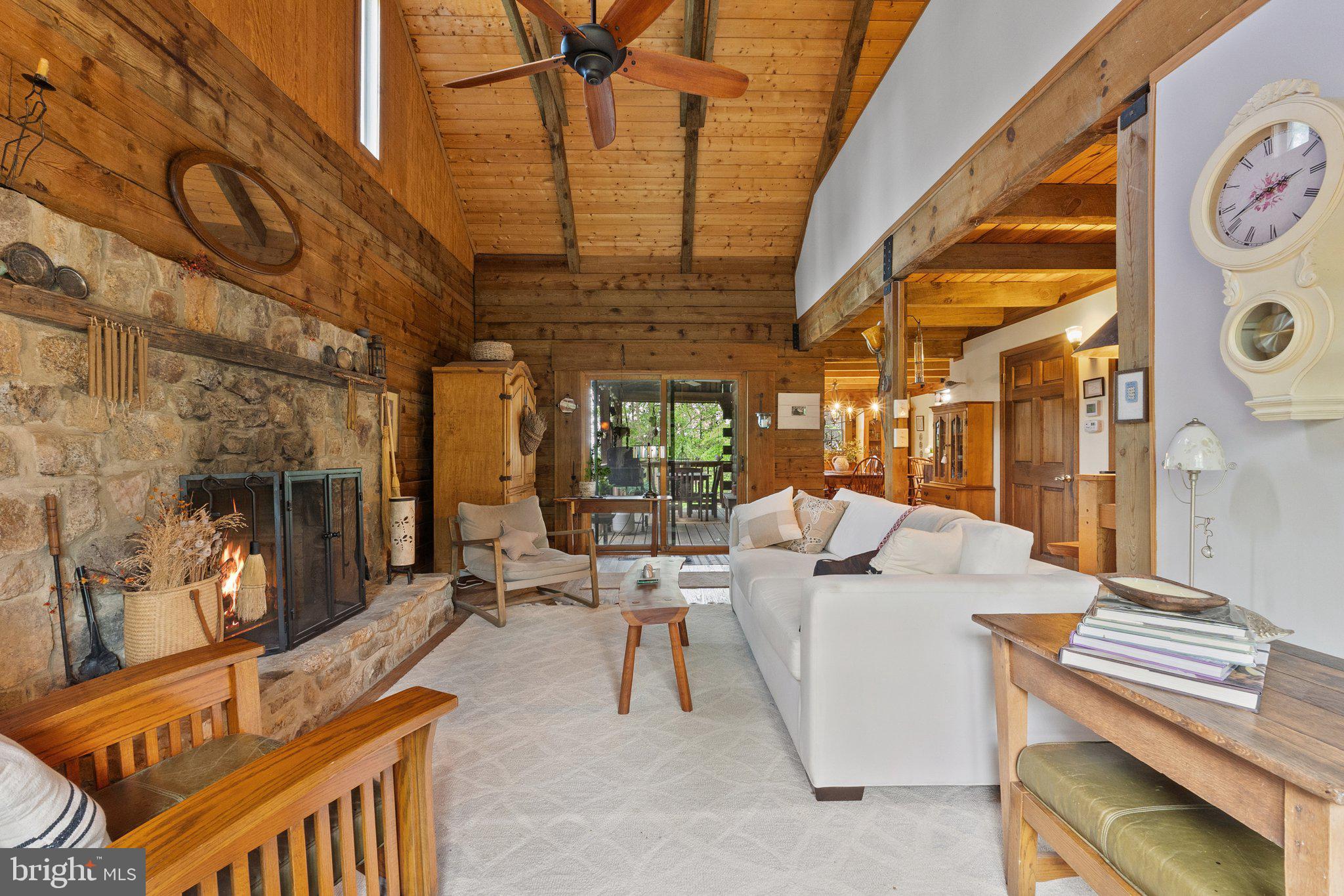 3513 Cobbler Mountain Rd