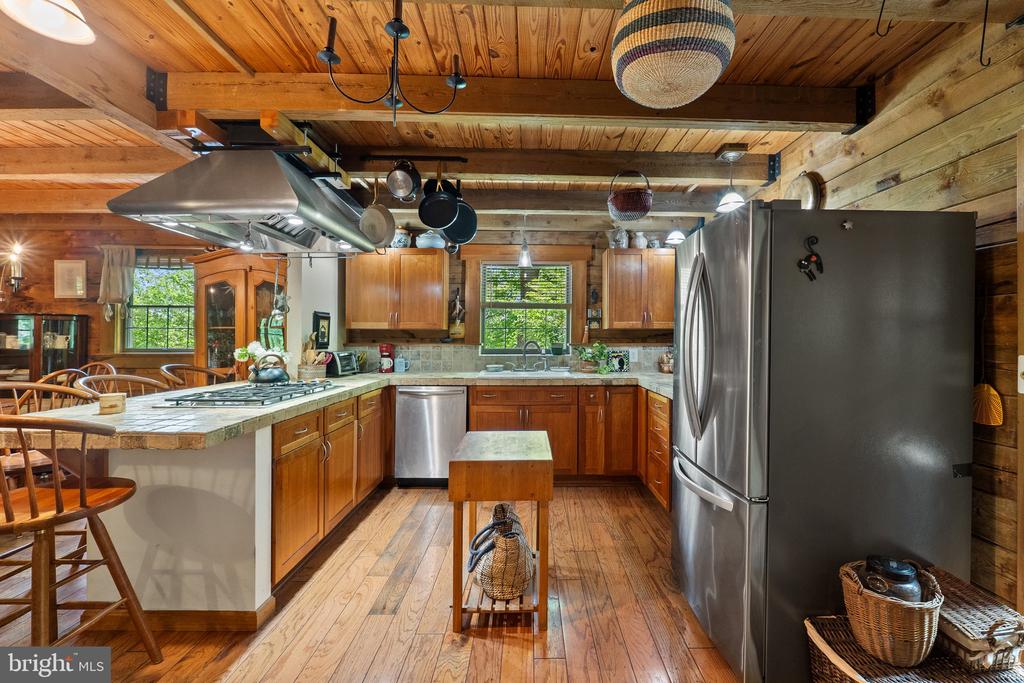 3513 Cobbler Mountain Rd