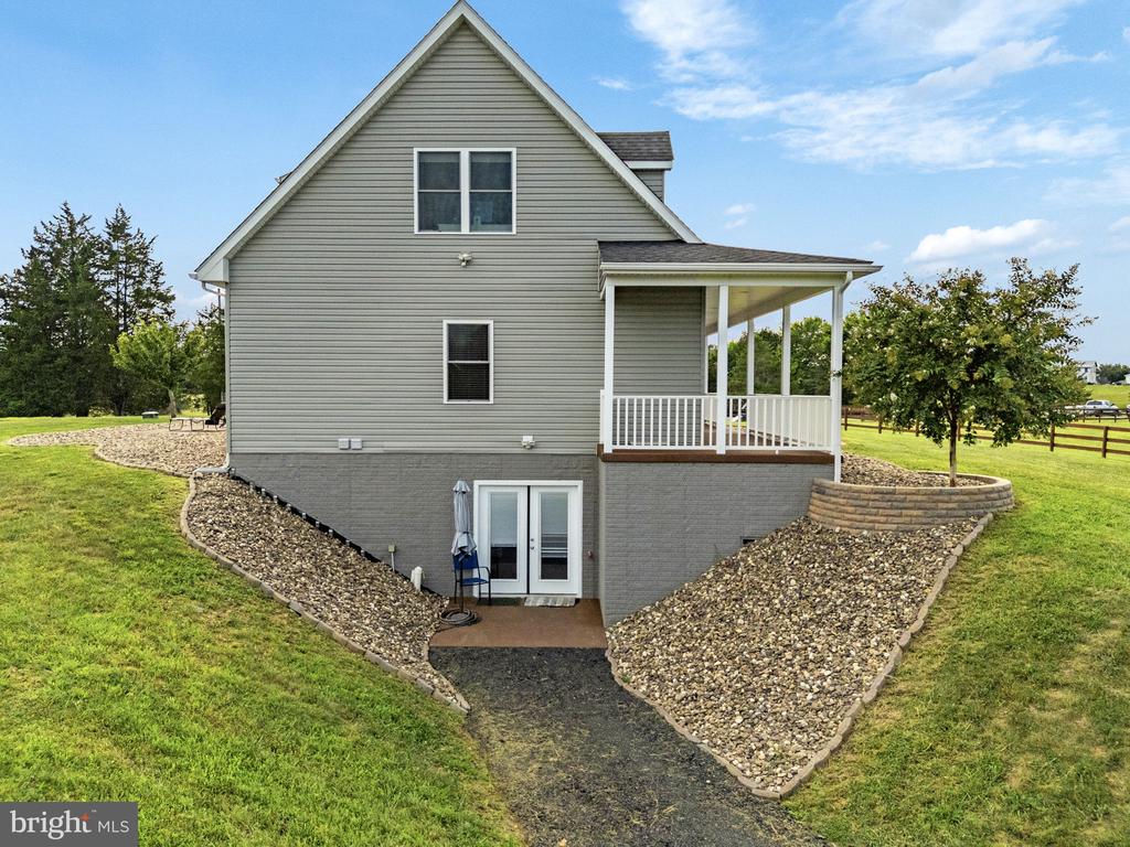 1110 E REFUGE CHURCH ROAD