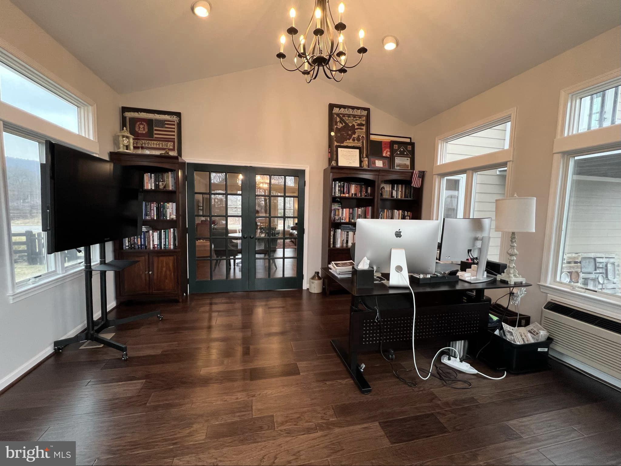 19798 Foggy Bottom Rd