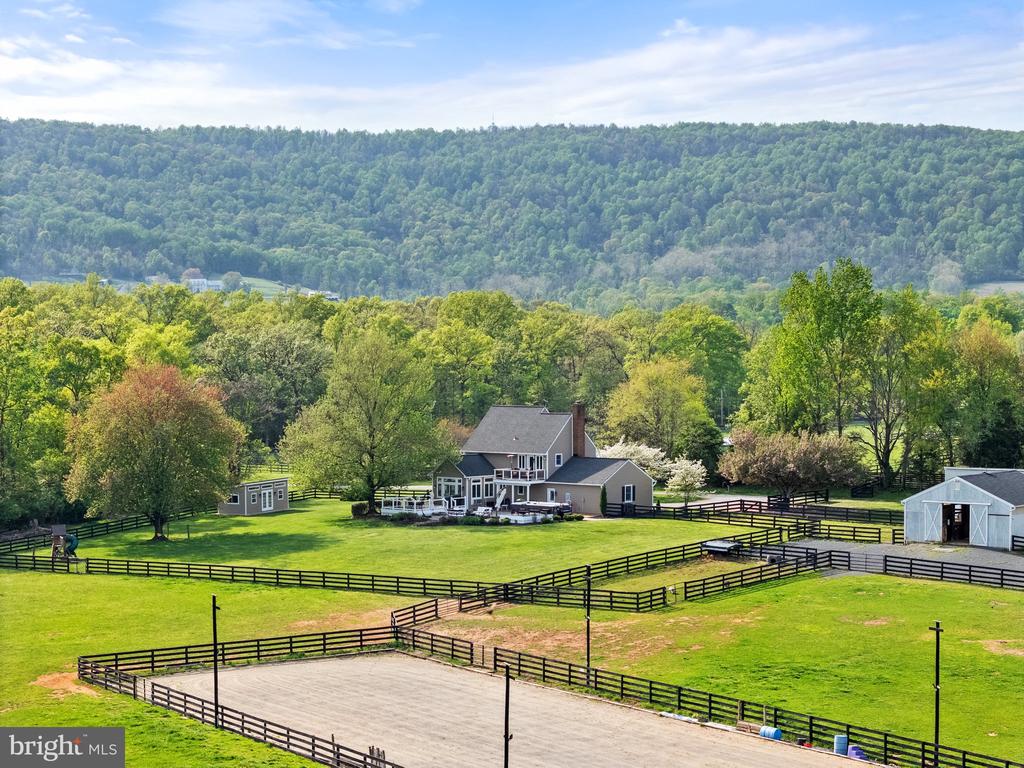 19798 Foggy Bottom Rd