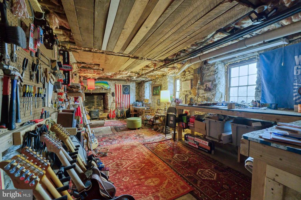 40149 Main St