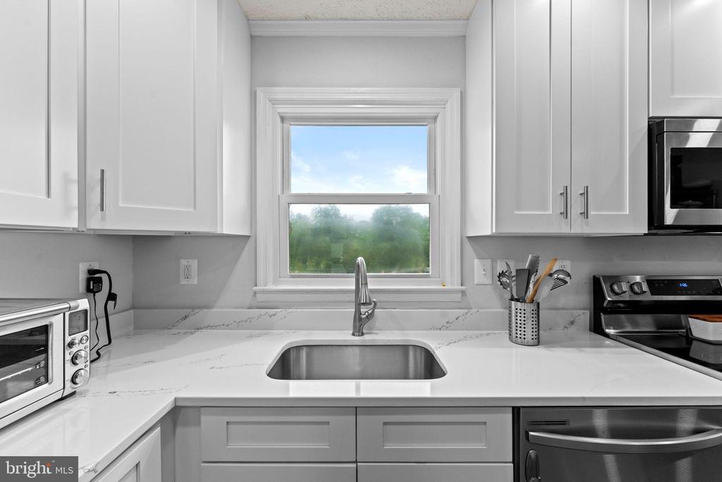 20103 SHELBURNE GLEBE ROAD