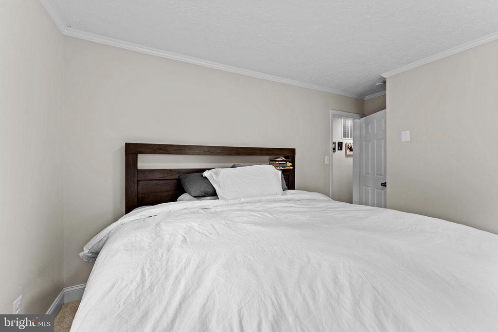 20103 SHELBURNE GLEBE ROAD