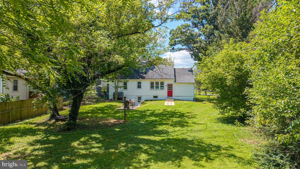 32 N REID STREET