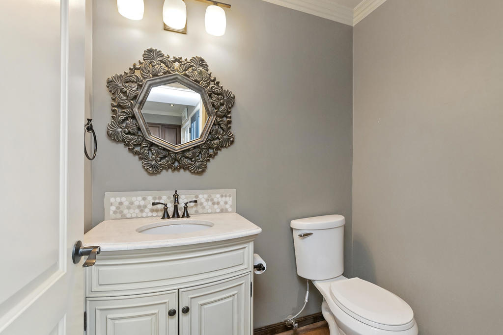 48792 Desert Flower Drive