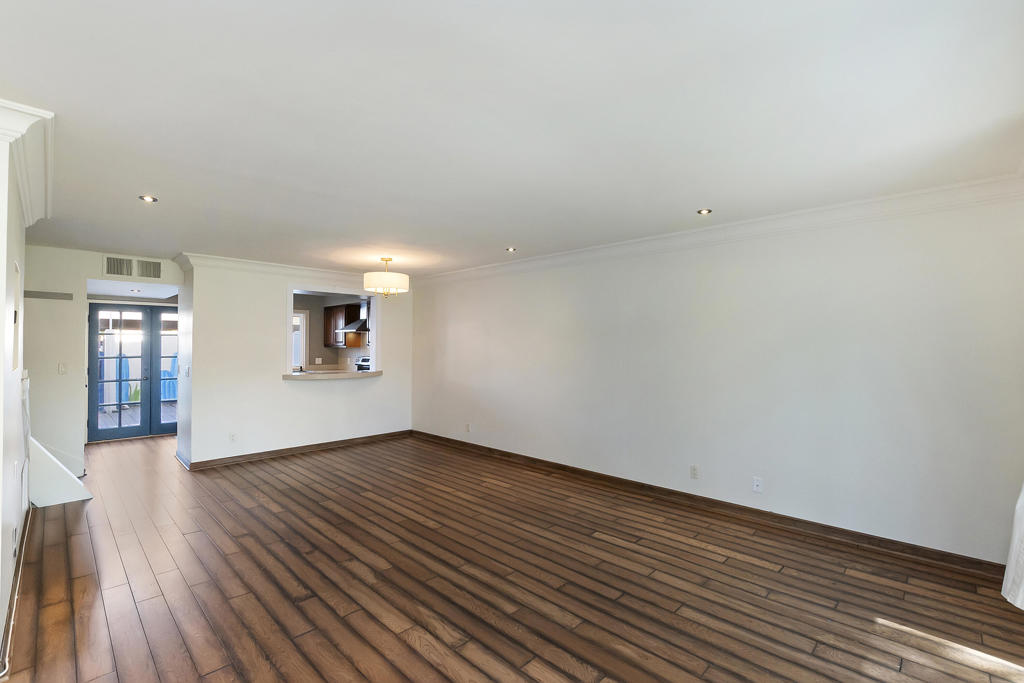 48792 Desert Flower Drive