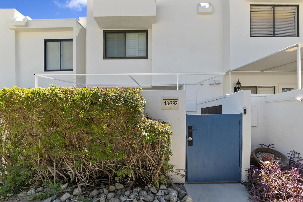 48792 Desert Flower Drive