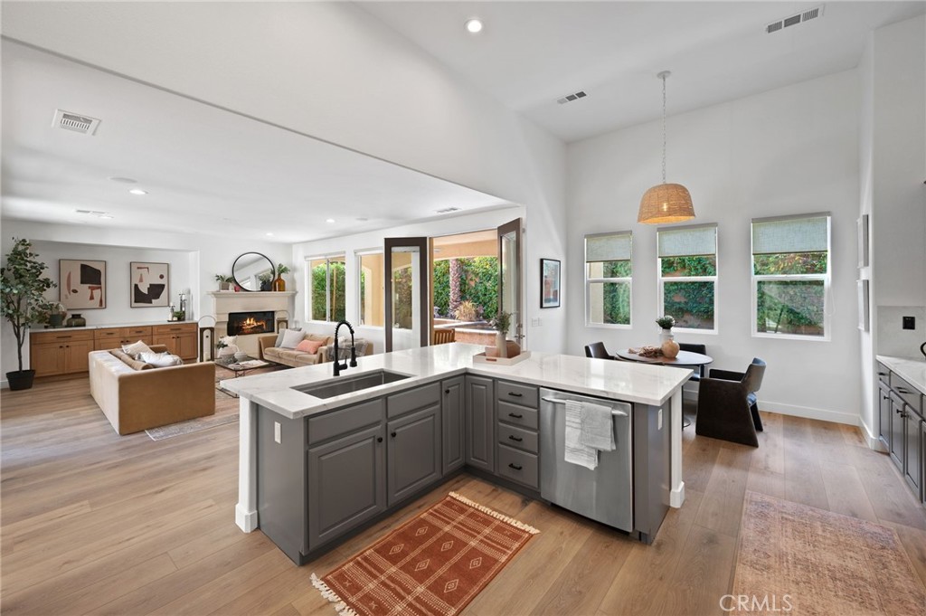 52225 Shining Star Lane