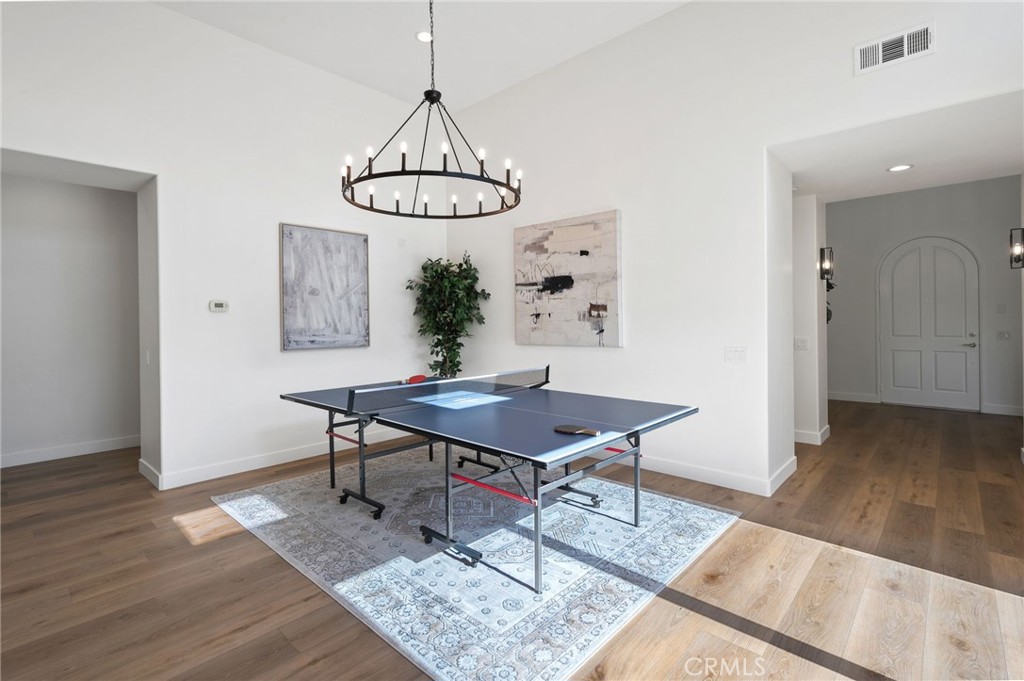 52225 Shining Star Lane