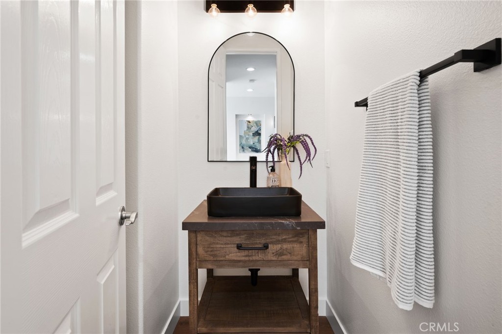 52225 Shining Star Lane