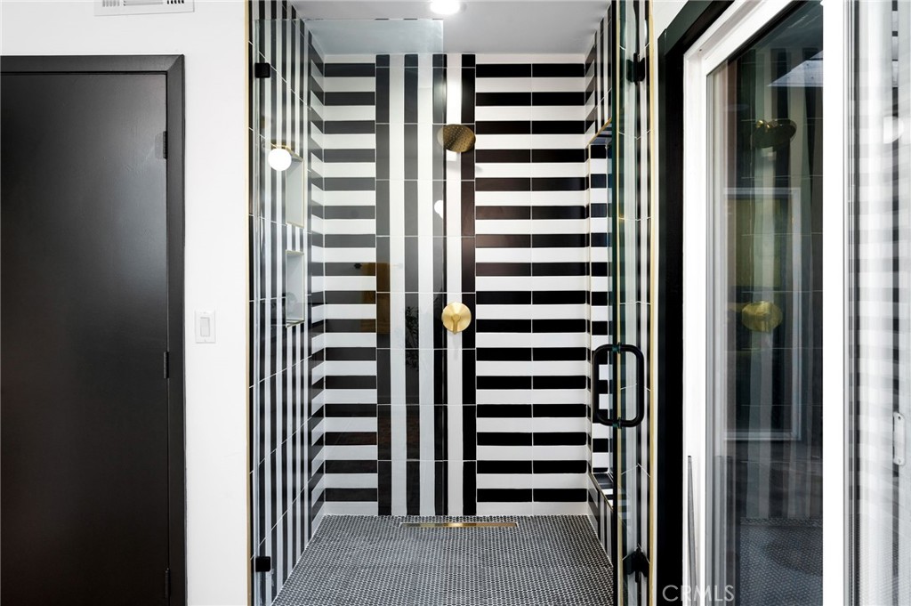 2033 E Ramon Road 22