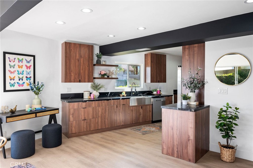 2033 E Ramon Road 22