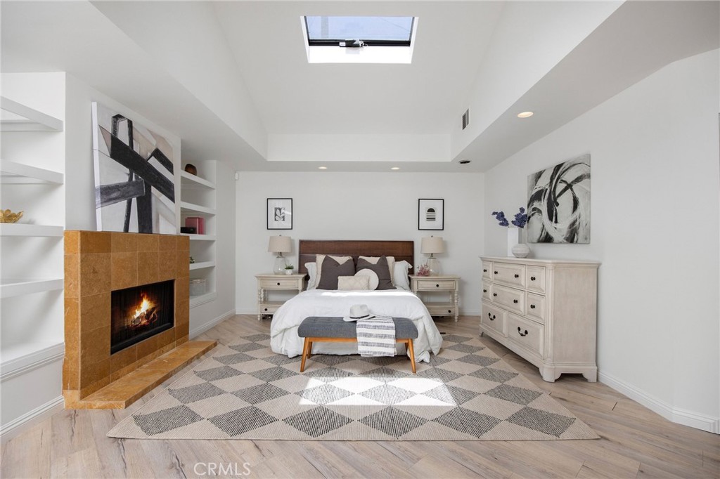 9885 Deerhaven Drive