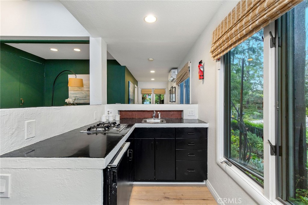 9885 Deerhaven Drive