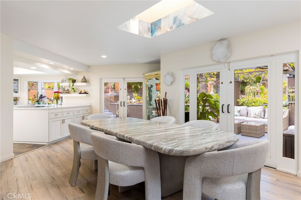 9885 Deerhaven Drive