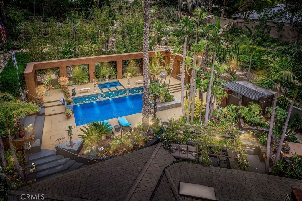 9885 Deerhaven Drive