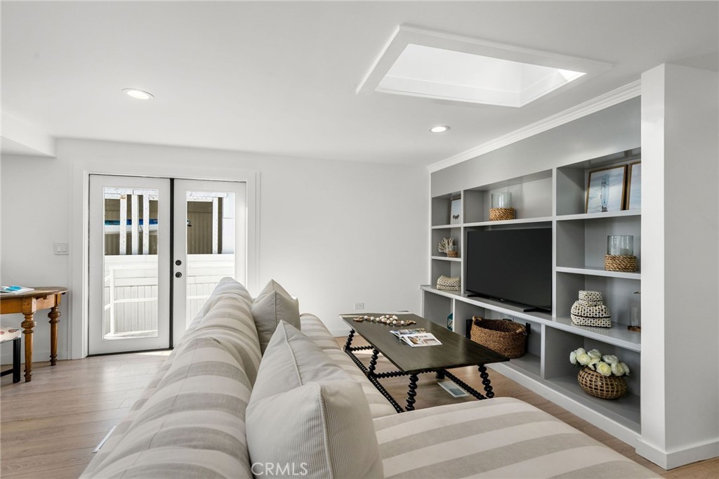 265 Mayflower