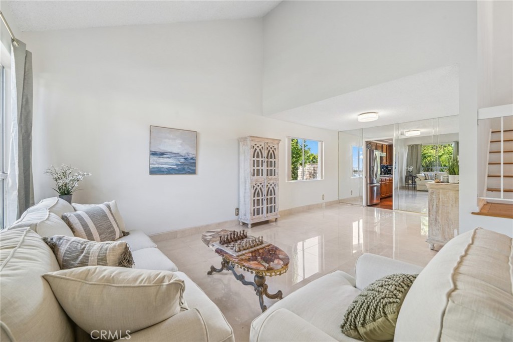 934 S Lehigh Drive