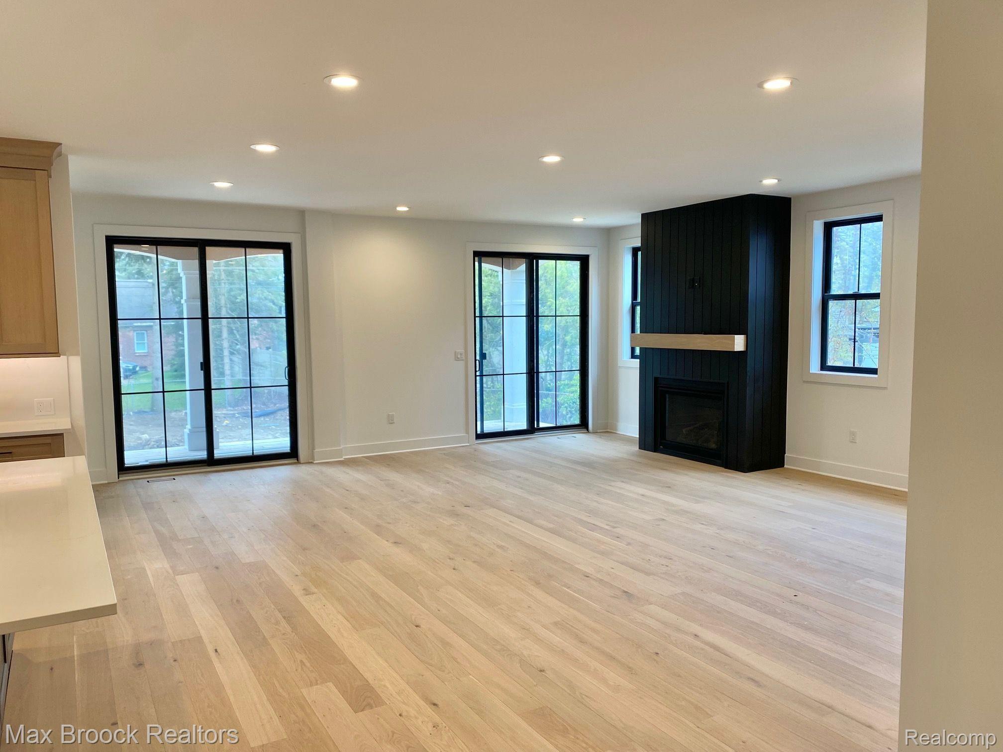 2078 MANCHESTER Road