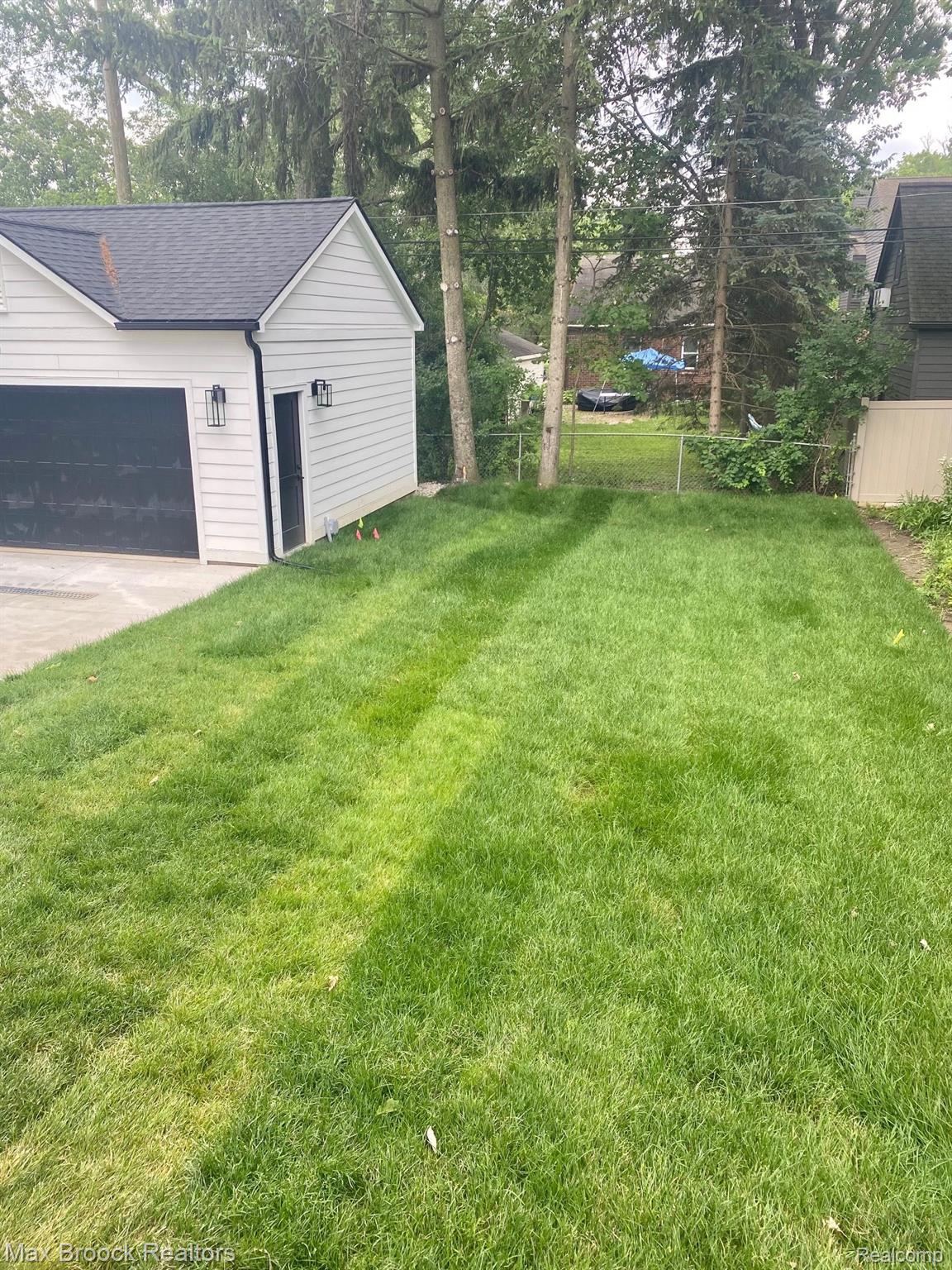 2078 MANCHESTER Road