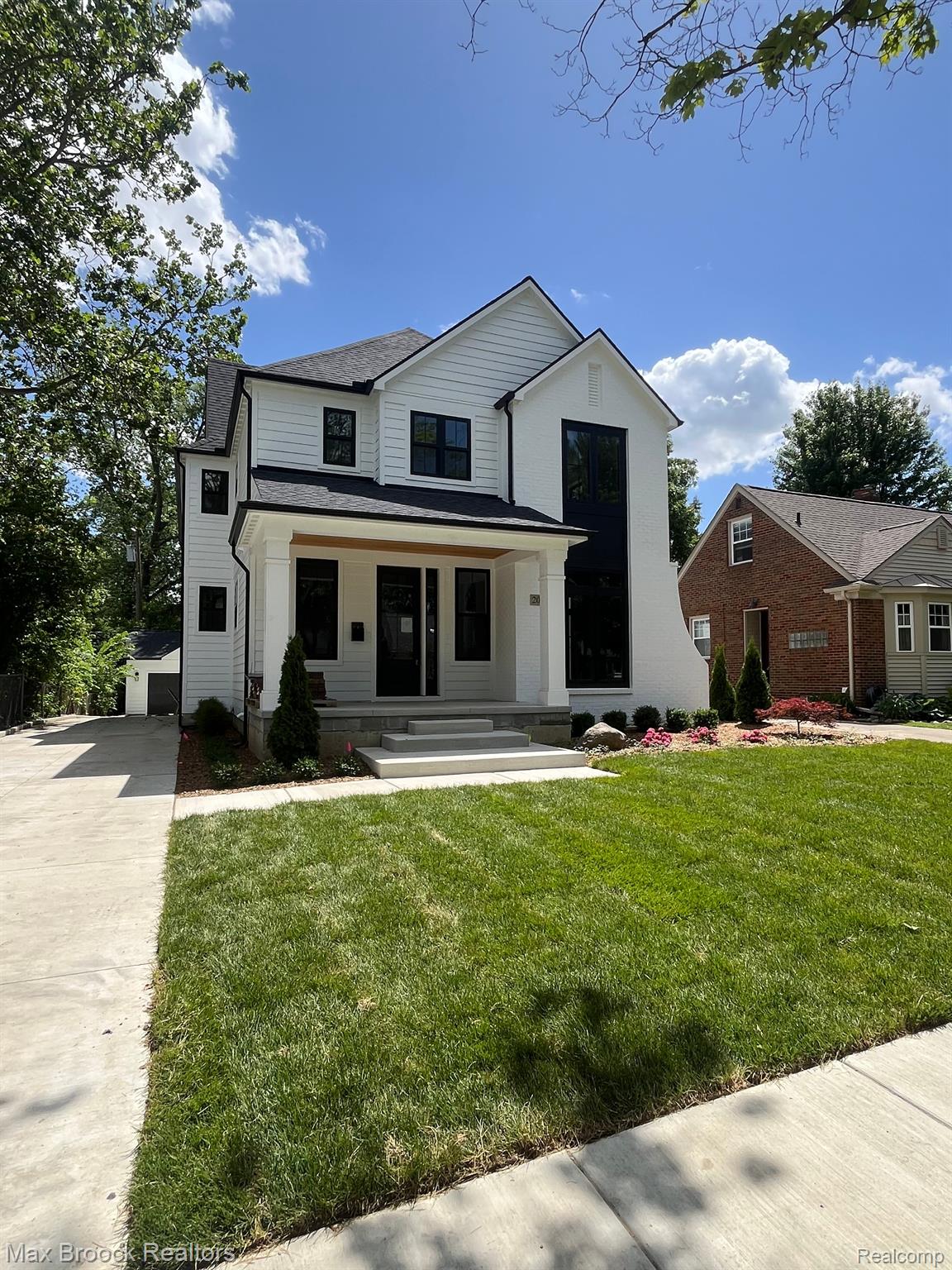 2078 MANCHESTER Road