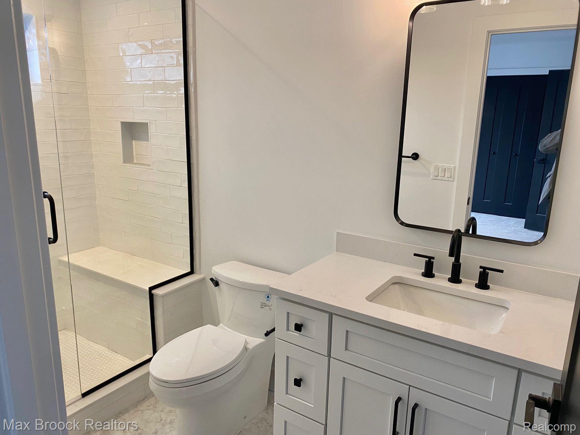 2078 MANCHESTER Road