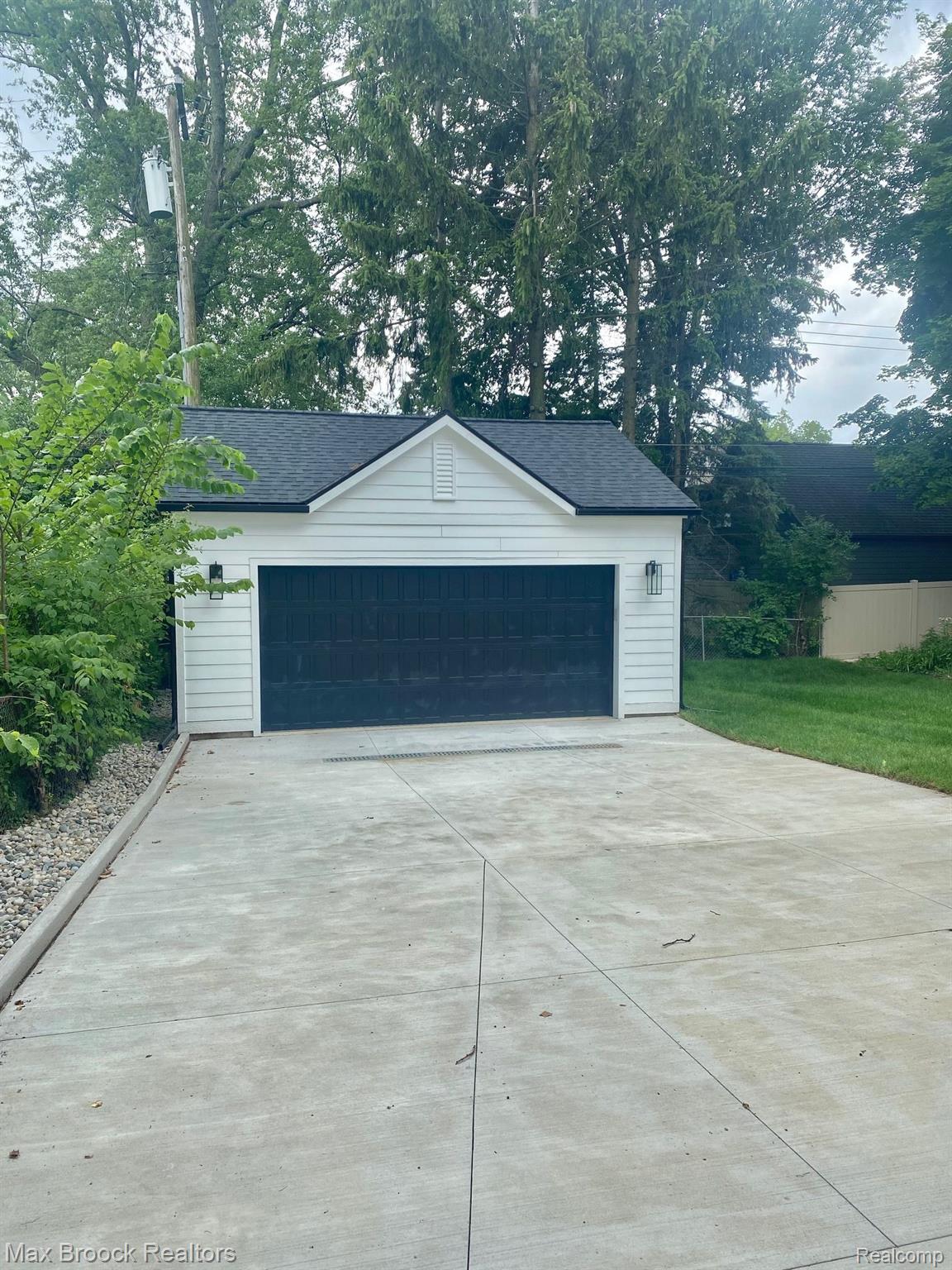 2078 MANCHESTER Road