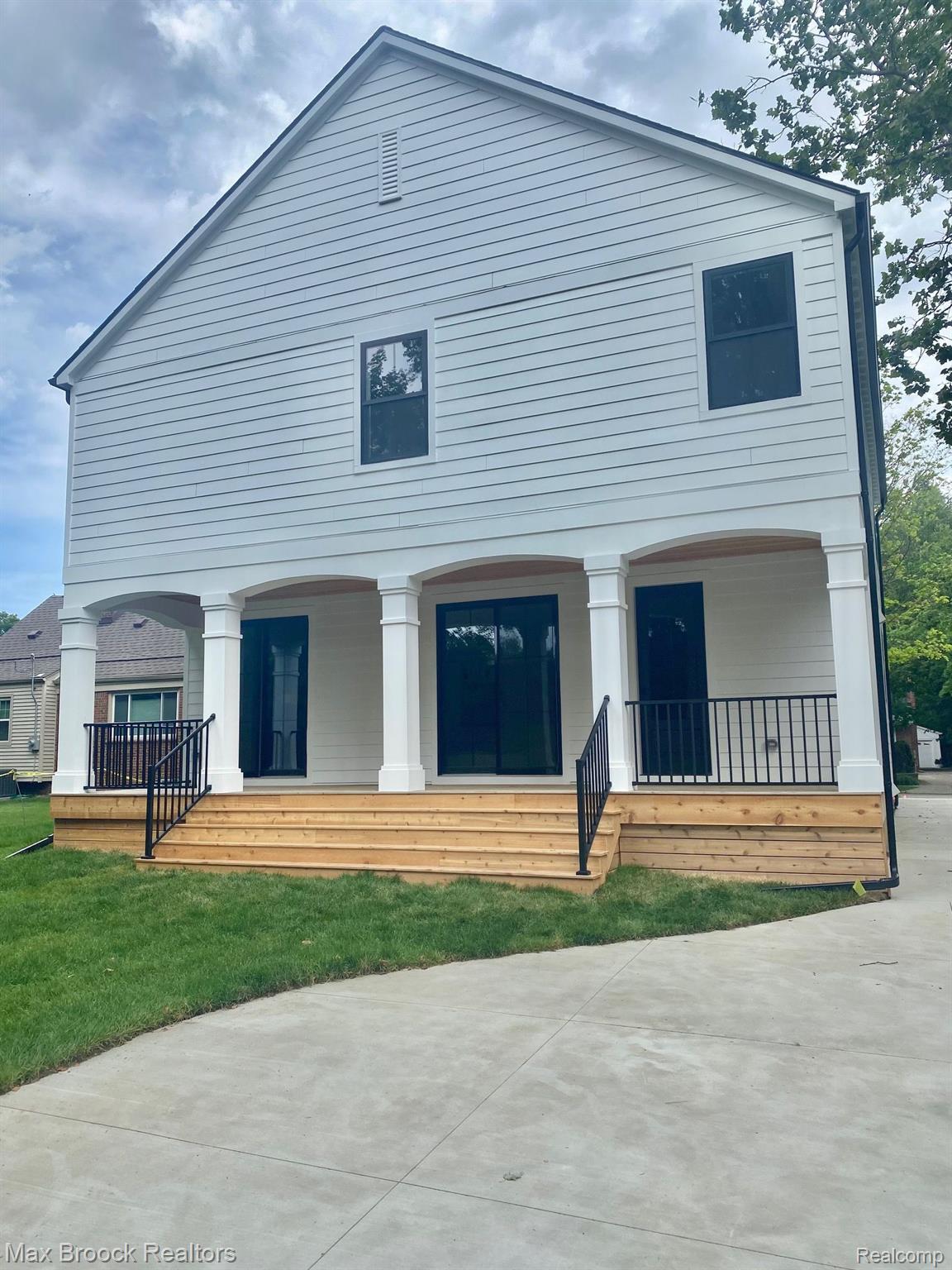 2078 MANCHESTER Road