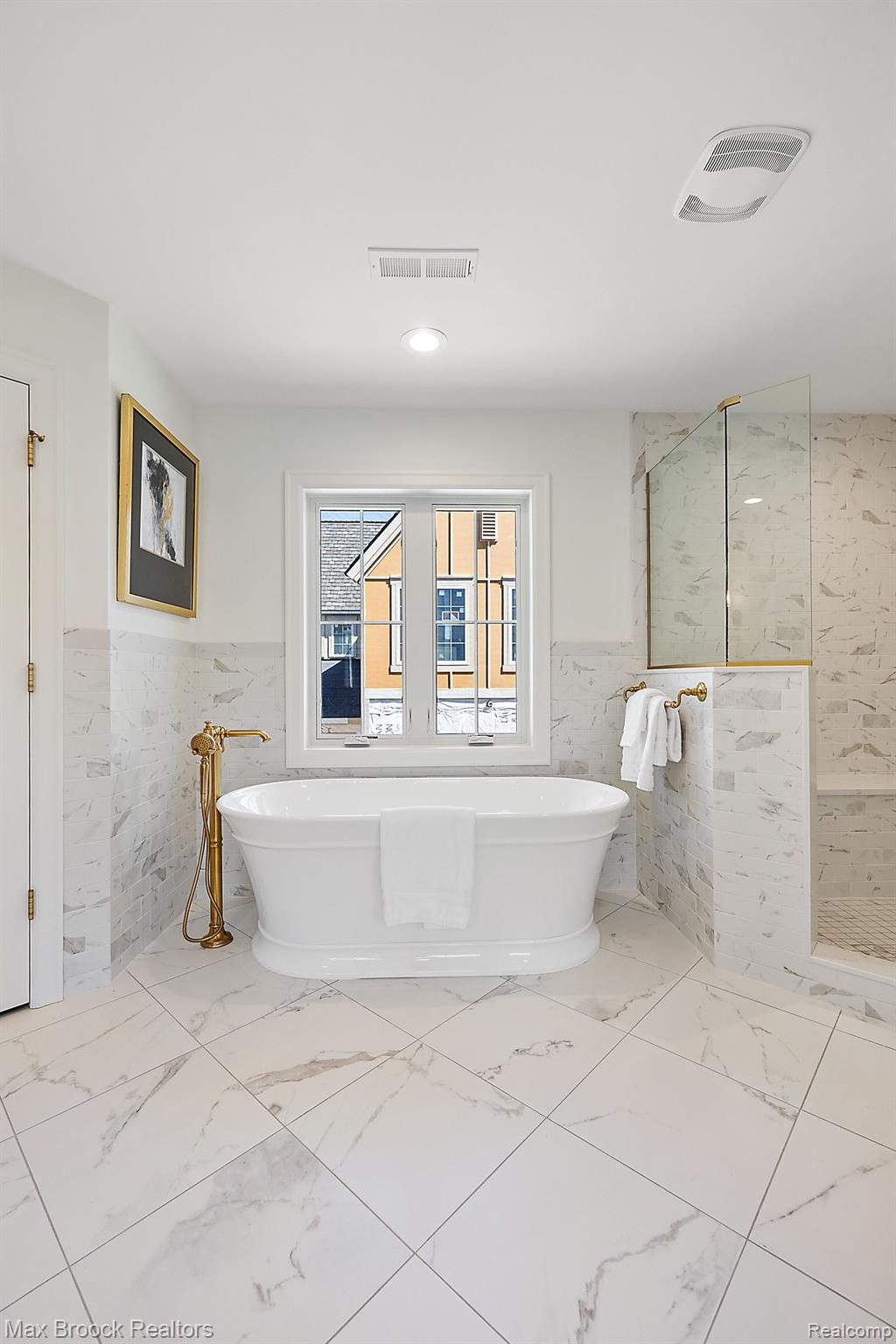 1371 NORTHLAWN Boulevard