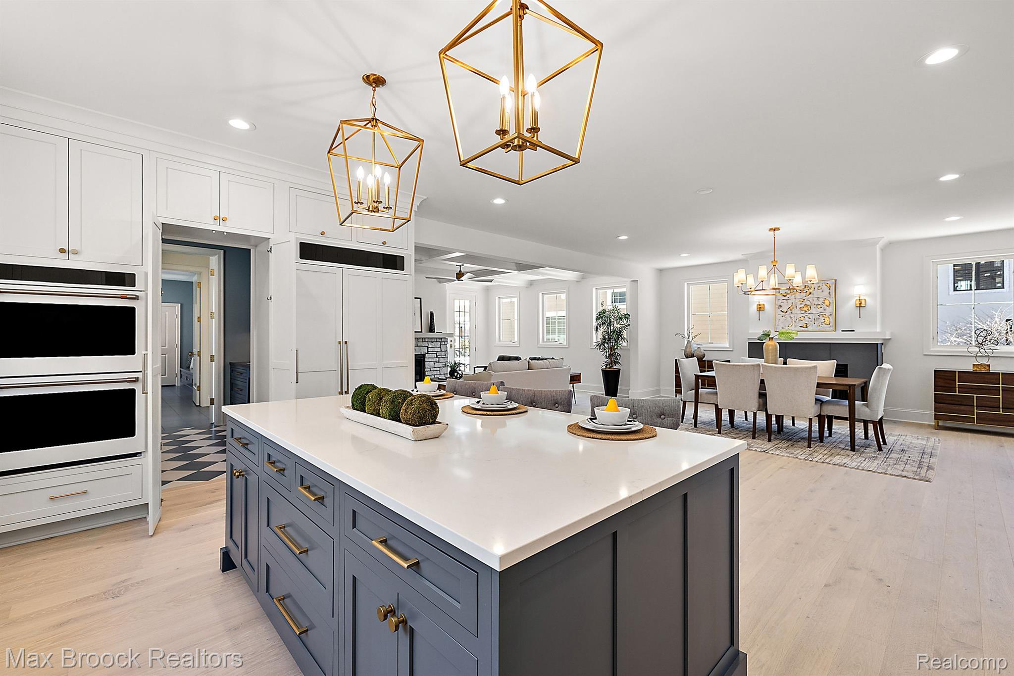 1371 NORTHLAWN Boulevard