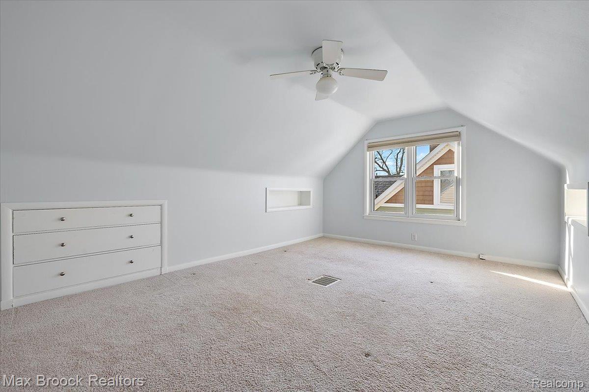 912 Woodsboro Drive