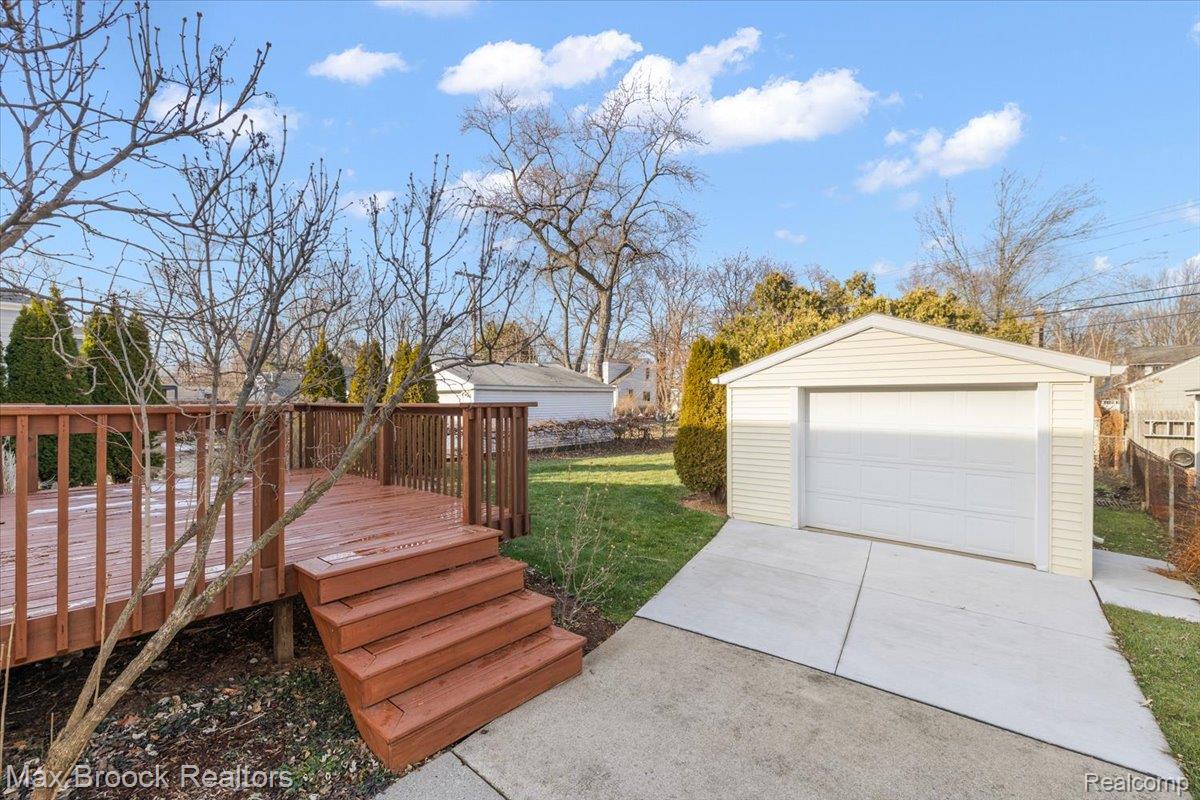 912 Woodsboro Drive