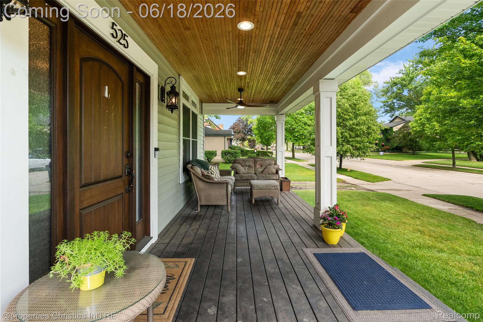 525 Broadacre Avenue