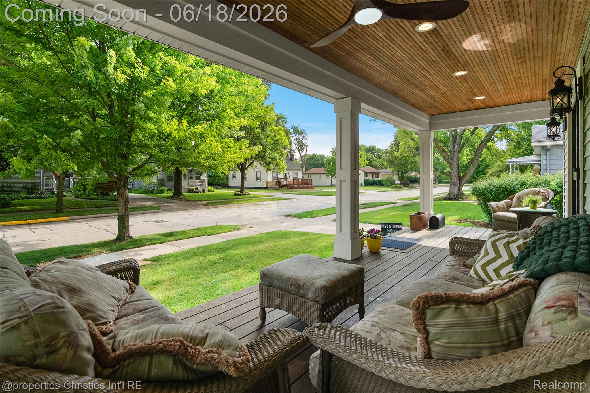 525 Broadacre Avenue