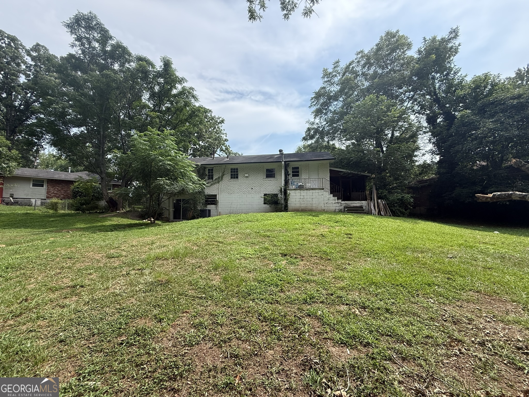 868 King Road