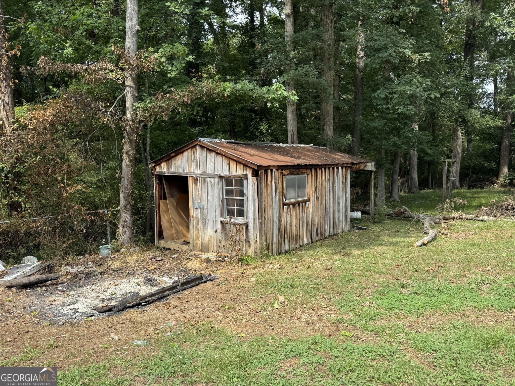 868 King Road