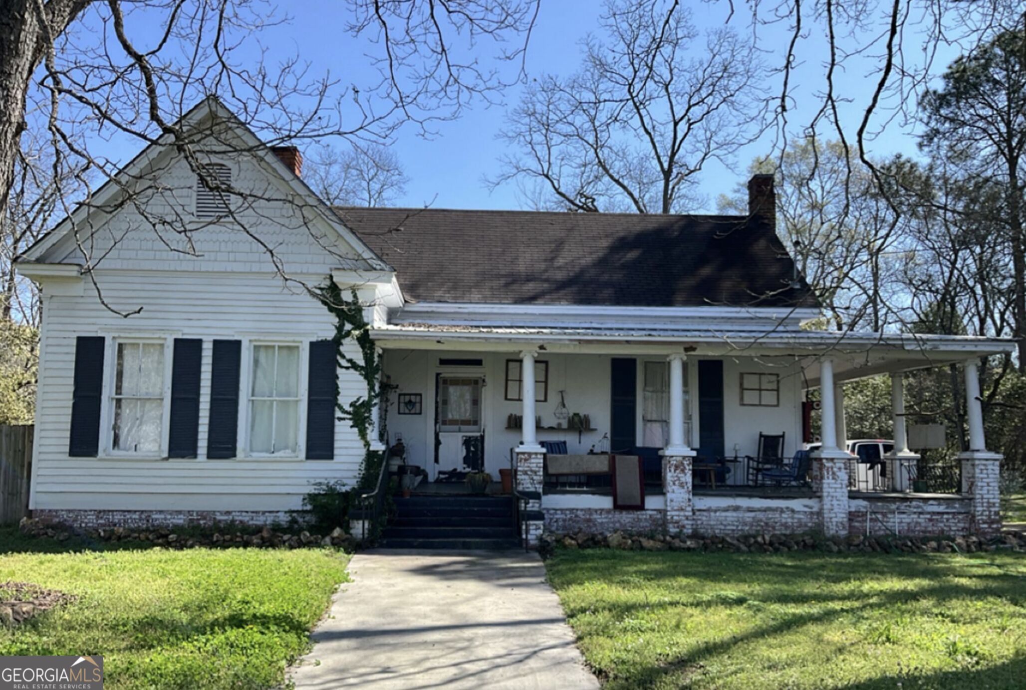 121 S Bailey Avenue