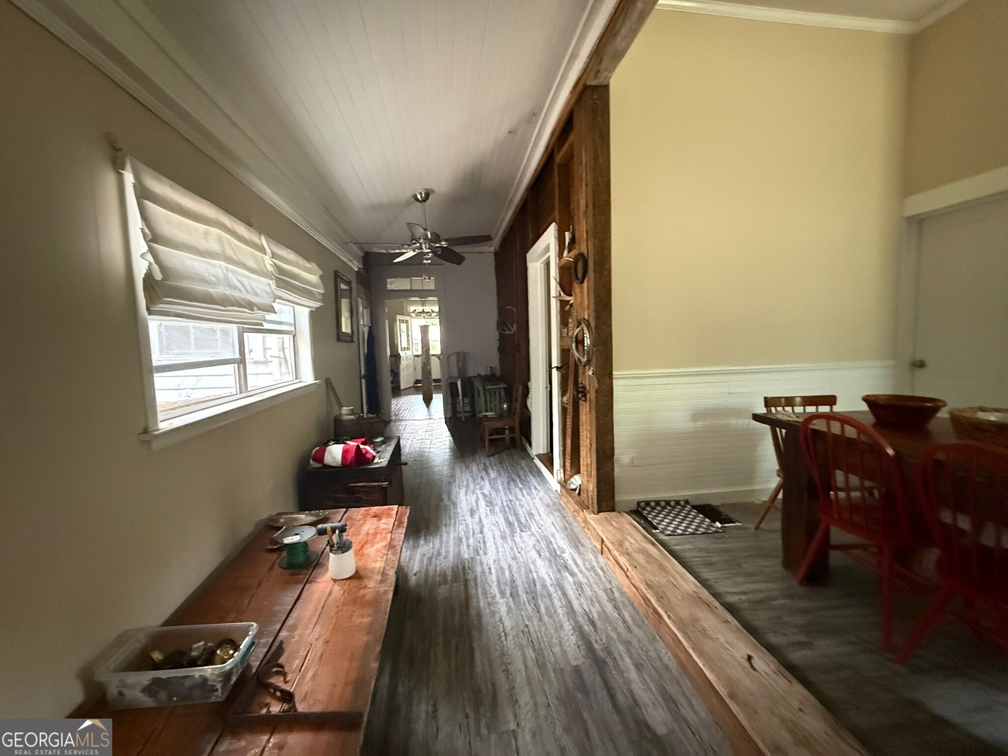121 S Bailey Avenue