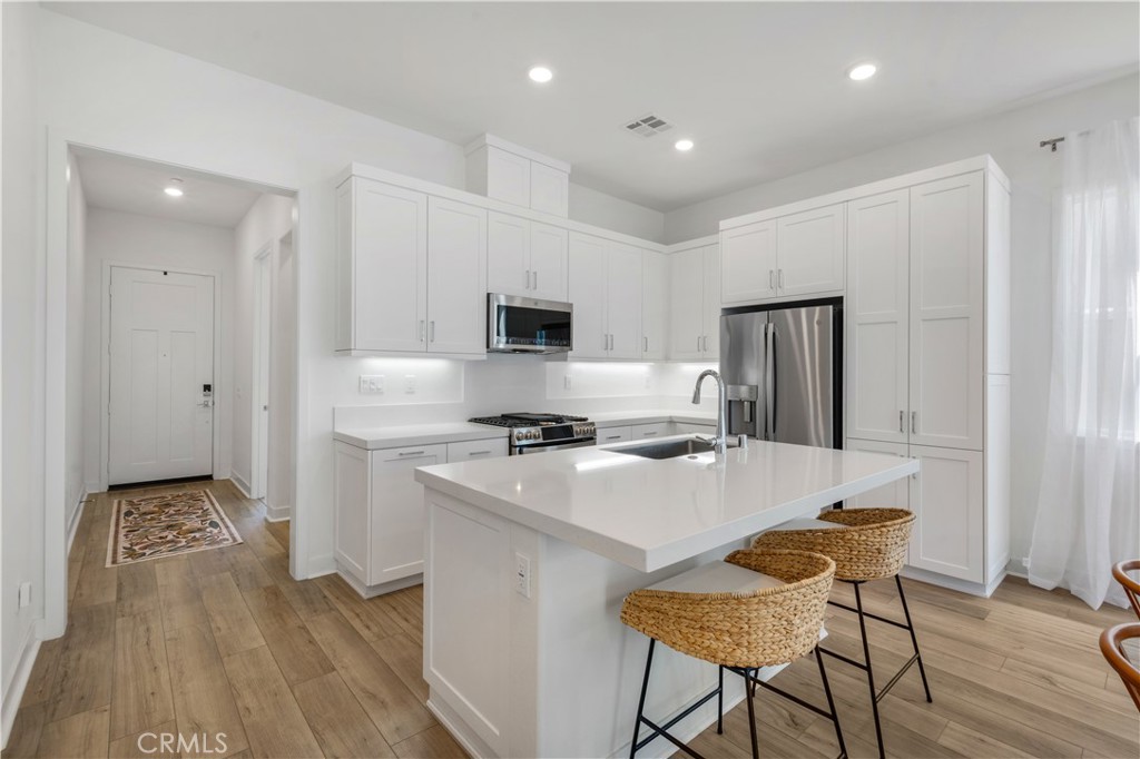 842 Sunrise Road