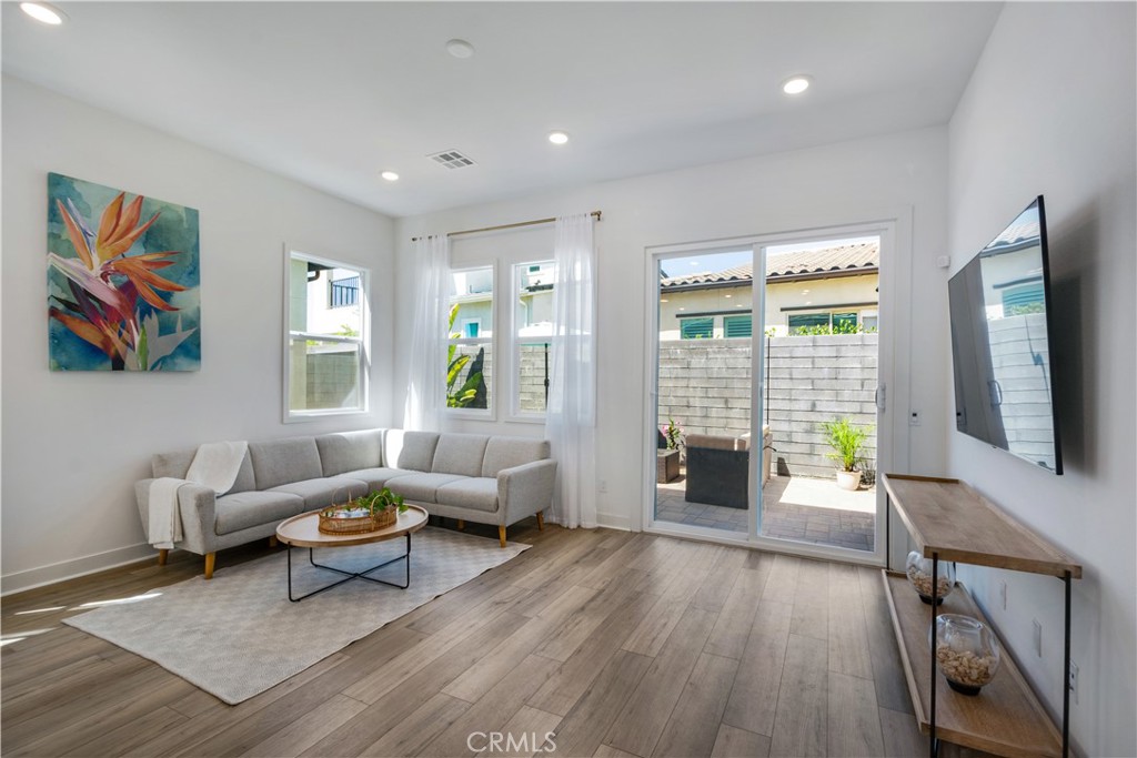 842 Sunrise Road