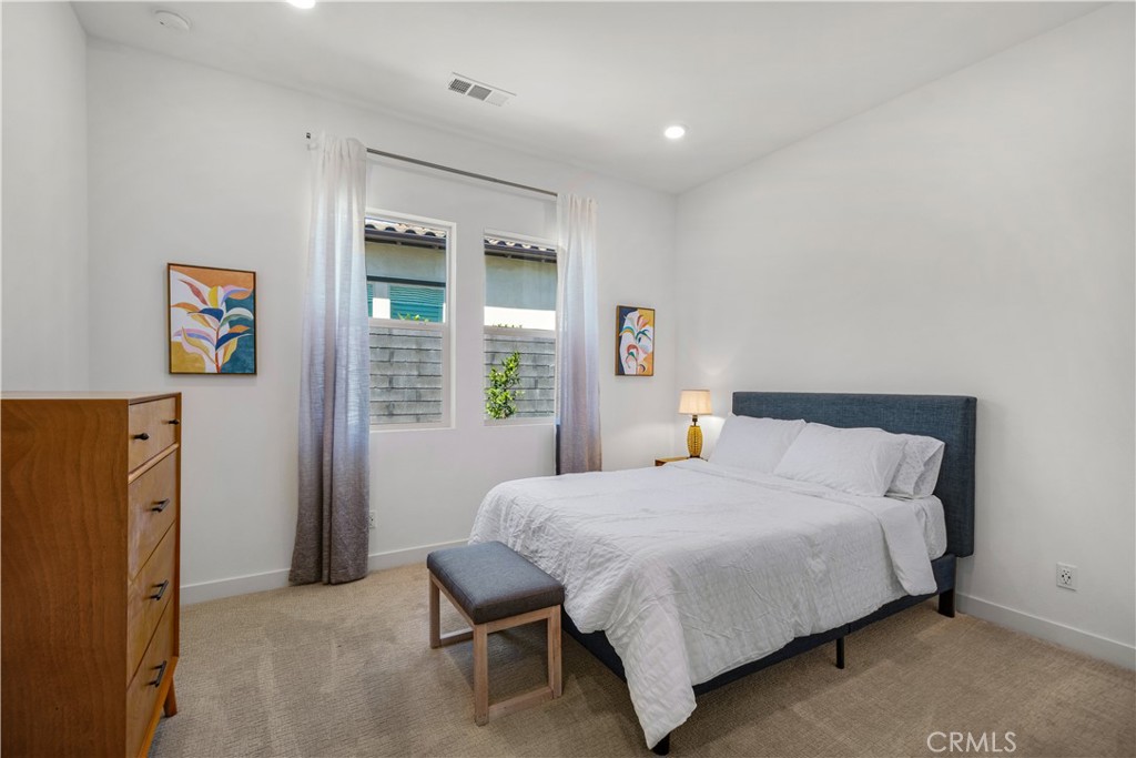 842 Sunrise Road